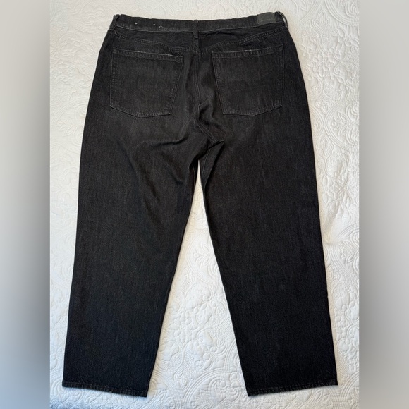 American Eagle Outfitters Women's High Rise Black Mom Jeans Size 18 - Picture 4 of 15